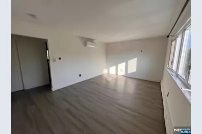 6 Page Avenue 2 #2, Lyndhurst Township, NJ 07071 - Photo 6