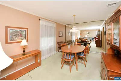 50 Rock B #B, Hawthorne, NJ 07506 - Photo 6