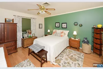 50 Rock B #B, Hawthorne, NJ 07506 - Photo 12