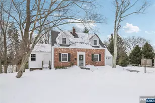 19 Linwood Ave, Midland Park, NJ 07432 - Photo 2