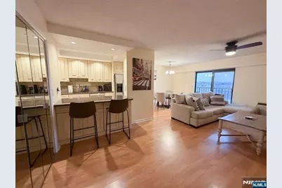 10 N Wood 717 #717, Linden, NJ 07036 - Photo 2