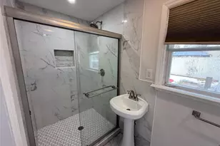 75 Elmwood Dr, Elmwood Park, NJ 07407 - Photo 12