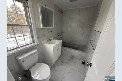 75 Elmwood Drive, Elmwood Park, NJ 07407 - Photo 18