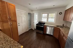 75 Elmwood Dr, Elmwood Park, NJ 07407 - Photo 8