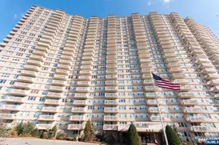 555 North Ave 6N, Fort Lee, NJ 07024 - Photo 16