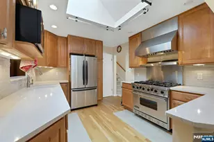 9 Lockwood Ln, Closter, NJ 07624 - Photo 6