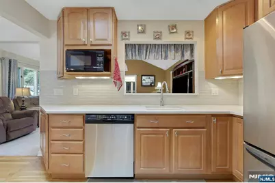 9 Lockwood Lane, Closter, NJ 07624 - Photo 8