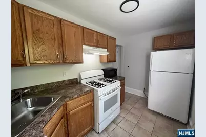 44 Gates Avenue 2 #2, Montclair, NJ 07042 - Photo 2