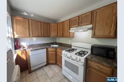 44 Gates Avenue 2 #2, Montclair, NJ 07042 - Photo 1