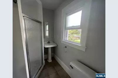 44 Gates Avenue 2 #2, Montclair, NJ 07042 - Photo 14