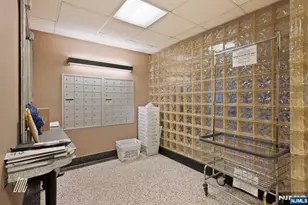 2160 Center Ave 4U, Fort Lee, NJ 07024 - Photo 8