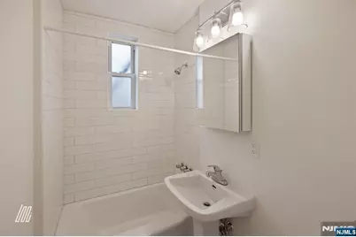 2160 Center Avenue 4U #4U, Fort Lee, NJ 07024 - Photo 6