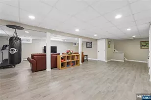 35 Farrington St, Closter, NJ 07624 - Photo 38