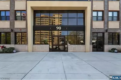 90 Clinton 206 #206, Newark, NJ 07114 - Photo 1