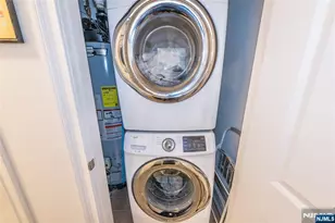 90 Clinton 206, Newark, NJ 07114 - Photo 22