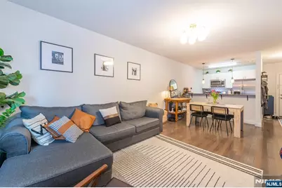 90 Clinton 206 #206, Newark, NJ 07114 - Photo 8