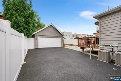 725 4th Street, Secaucus, NJ 07094 - Photo 34