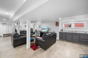 725 4th St, Secaucus, NJ 07094 - Photo 26