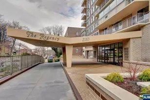 2150 Center 6F, Fort Lee, NJ 07024 - Photo 2