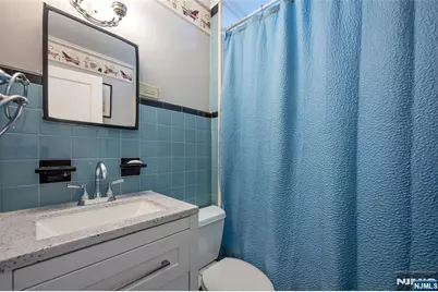 179 Prospect Street, Hasbrouck Heights, NJ 07604 - Photo 12