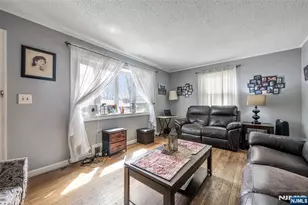 179 Prospect St, Hasbrouck Heights, NJ 07604 - Photo 4