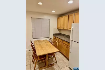 2205D Center Avenue D #D, Fort Lee, NJ 07024 - Photo 20