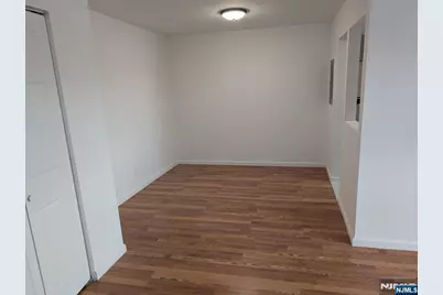 205 Bergen Turnpike 2E #2E, Ridgefield Park, NJ 07066 - Photo 6