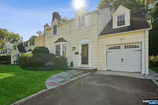 12 Meadowbrook Rd, Millburn, NJ 07078 - Photo 2