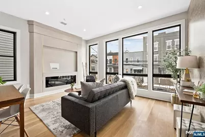 146 Sherman Avenue 2 #2, Jersey City, NJ 07307 - Photo 4