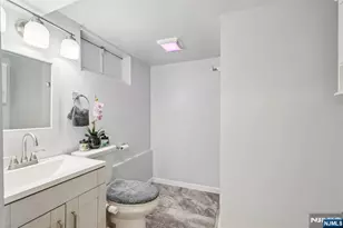 84 Richmond St, Lodi, NJ 07644 - Photo 16