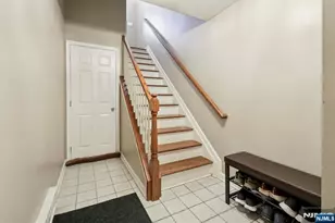 273 Roslyn Ct 273, West New York, NJ 07093 - Photo 32