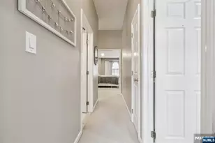 273 Roslyn Ct 273, West New York, NJ 07093 - Photo 28