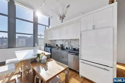 50 Dey Street 426 #426, Jersey City, NJ 07306 - Photo 6