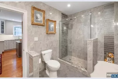 7 Bailey Avenue 1 #1, Bloomingdale, NJ 07403 - Photo 16