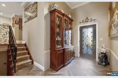 7 Bailey Avenue 1 #1, Bloomingdale, NJ 07403 - Photo 4