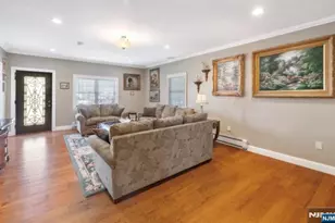 7 Bailey Ave 1, Bloomingdale, NJ 07403 - Photo 8