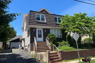 709 Kingsland Ave, Ridgefield, NJ 07657 - Photo 1