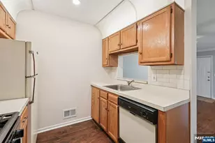 1294 Hibiscus Ct, Mahwah, NJ 07430 - Photo 14