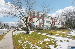 1294 Hibiscus Ct, Mahwah, NJ 07430 - Photo 2