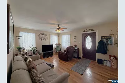 155 Riverview Avenue, North Arlington, NJ 07031 - Photo 4