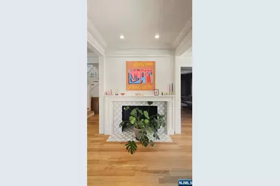 403 Lawnridge Road, Orange, NJ 07050 - Photo 6