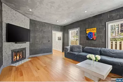 403 Lawnridge Road, Orange, NJ 07050 - Photo 4