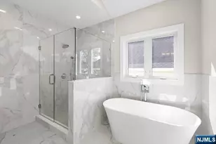 780 Edgewood Ln B, Cliffside Park, NJ 07010 - Photo 8