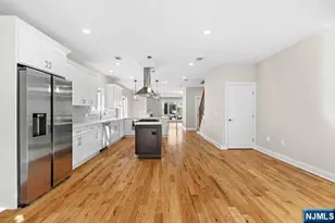 780 Edgewood Ln B, Cliffside Park, NJ 07010 - Photo 16