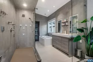 760 Undercliff B, Edgewater, NJ 07020 - Photo 34