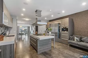 760 Undercliff, Edgewater, NJ 07020 - Photo 40