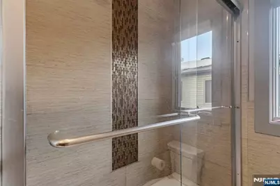 760 Undercliff, Edgewater, NJ 07020 - Photo 32