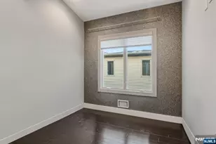 760 Undercliff, Edgewater, NJ 07020 - Photo 48