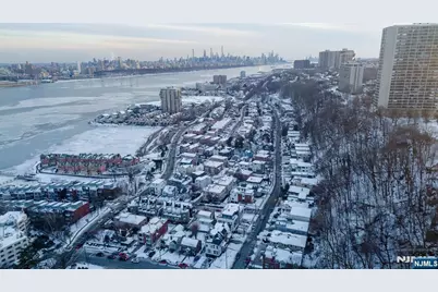 760 Undercliff, Edgewater, NJ 07020 - Photo 18