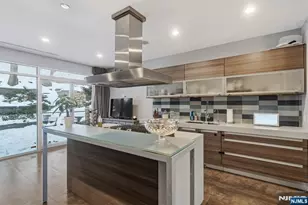 760 Undercliff, Edgewater, NJ 07020 - Photo 34